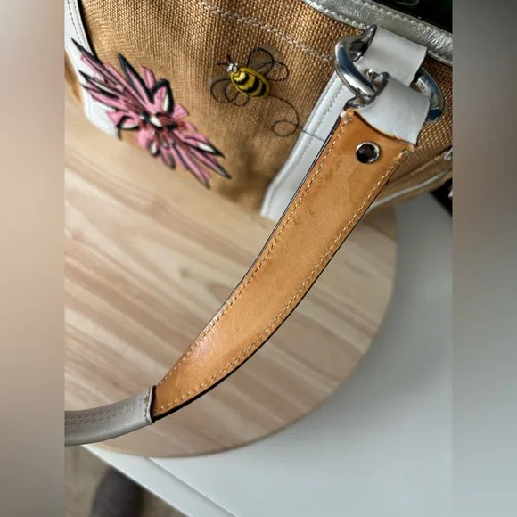 COACH *vintage*Limited Edition Tote Bag & NWT Wallet, bee/flower embroidered - Picture 17 of 17